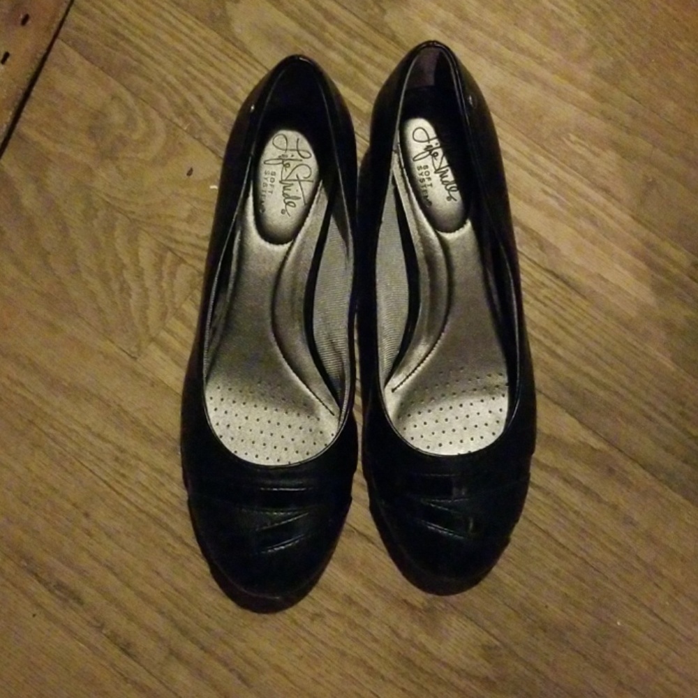 Black flats